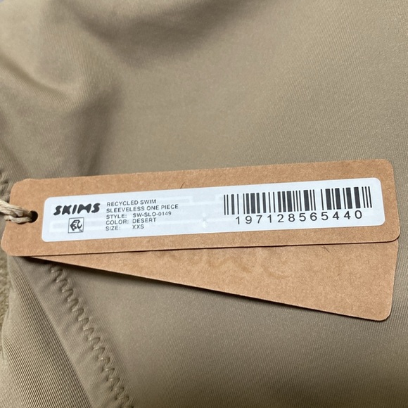 SKIMS Signature Swim Zip Front Sleeveless One Piece Swimsuit Desert NWT - Picture 6 of 10